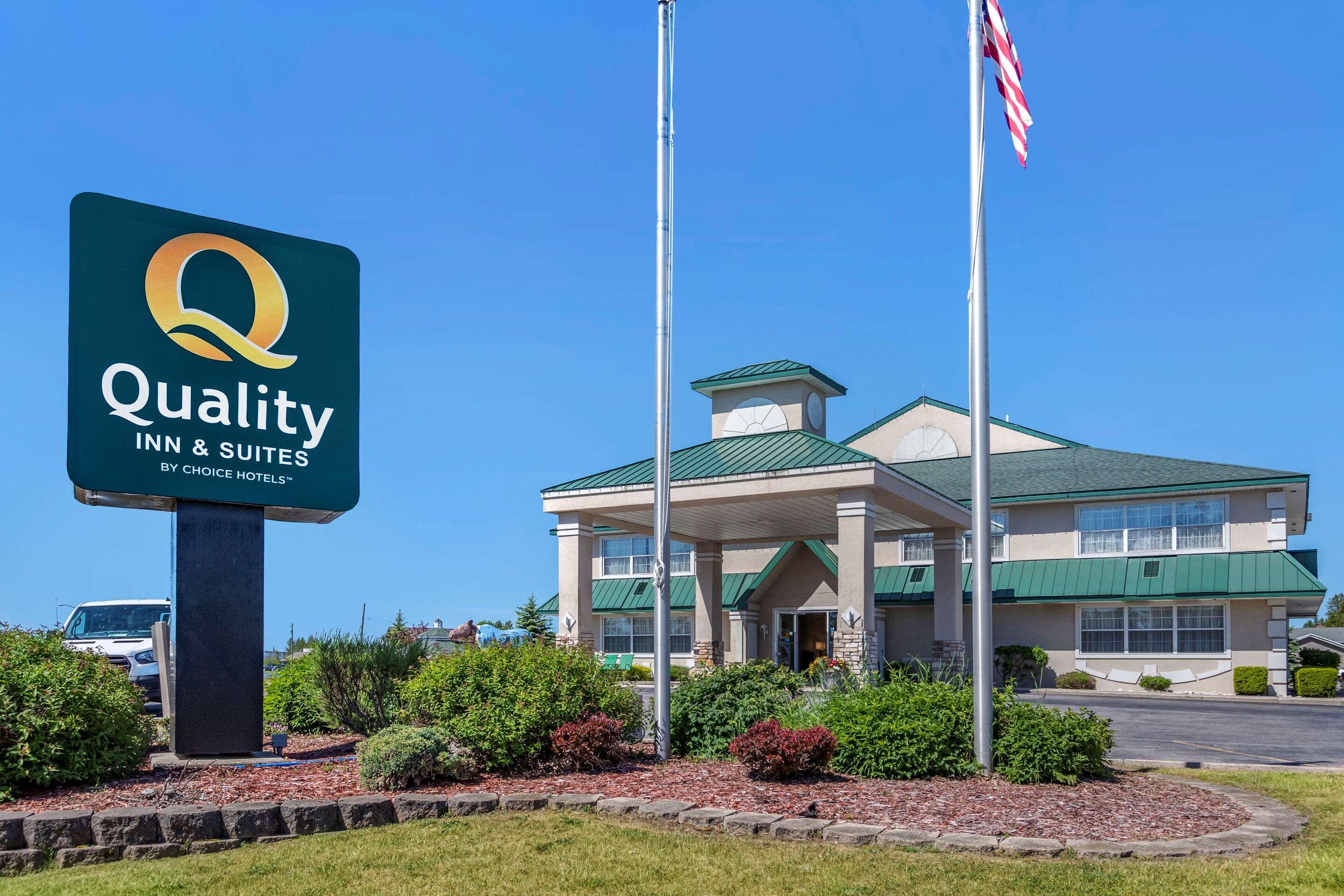 Quality Inn & Suites Manistique Eksteriør bilde